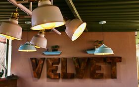 Velvet Hostal La Novena