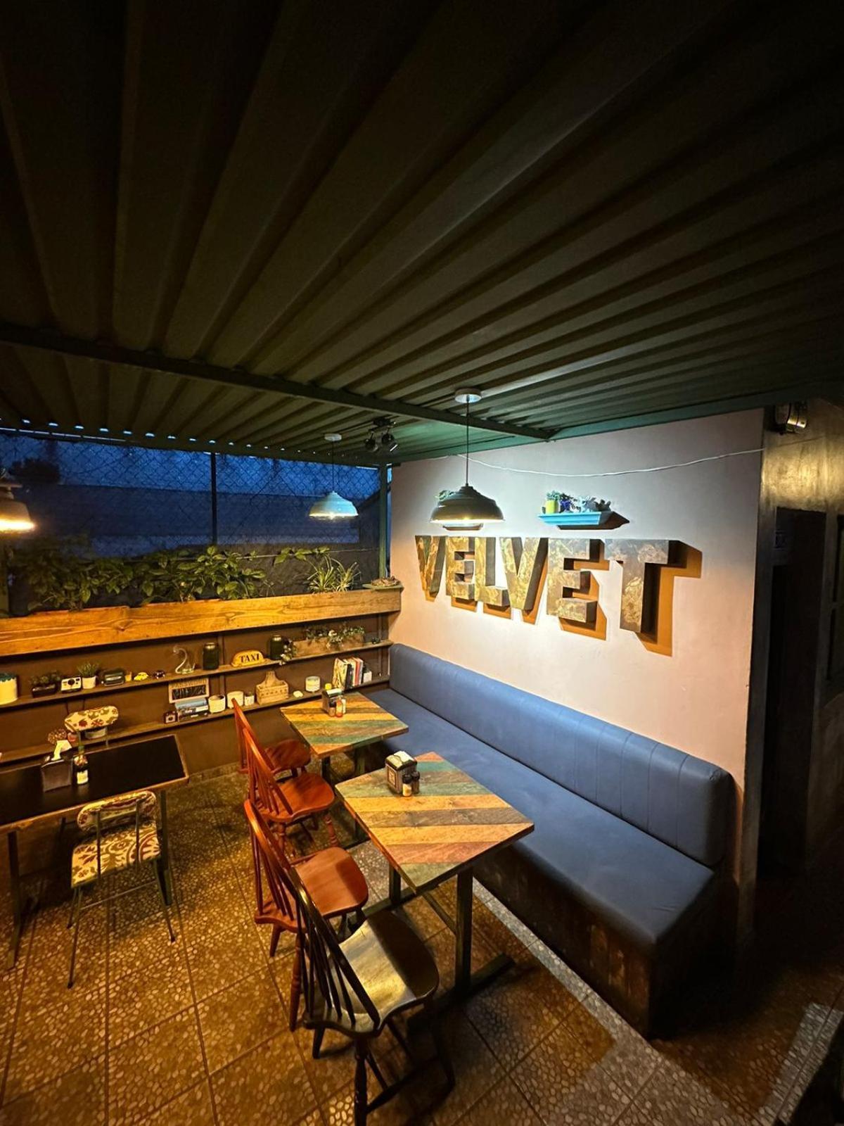 Velvet Hostal La Novena Santa Ana Exterior photo